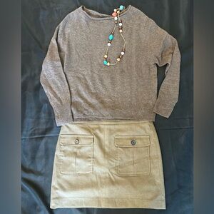 Banana Republic Size 6 Petite Skirt with Front Pockets ONLY SKIRT FOR SALE.